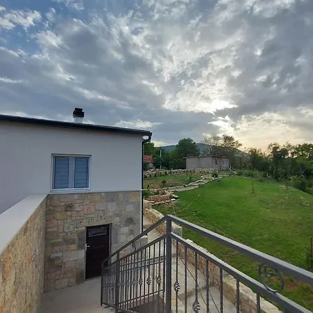 Vrlika, Peruca Lake Holiday House Apartment