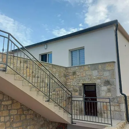 Apartment Vrlika, Peruca Lake Holiday House Vrlika